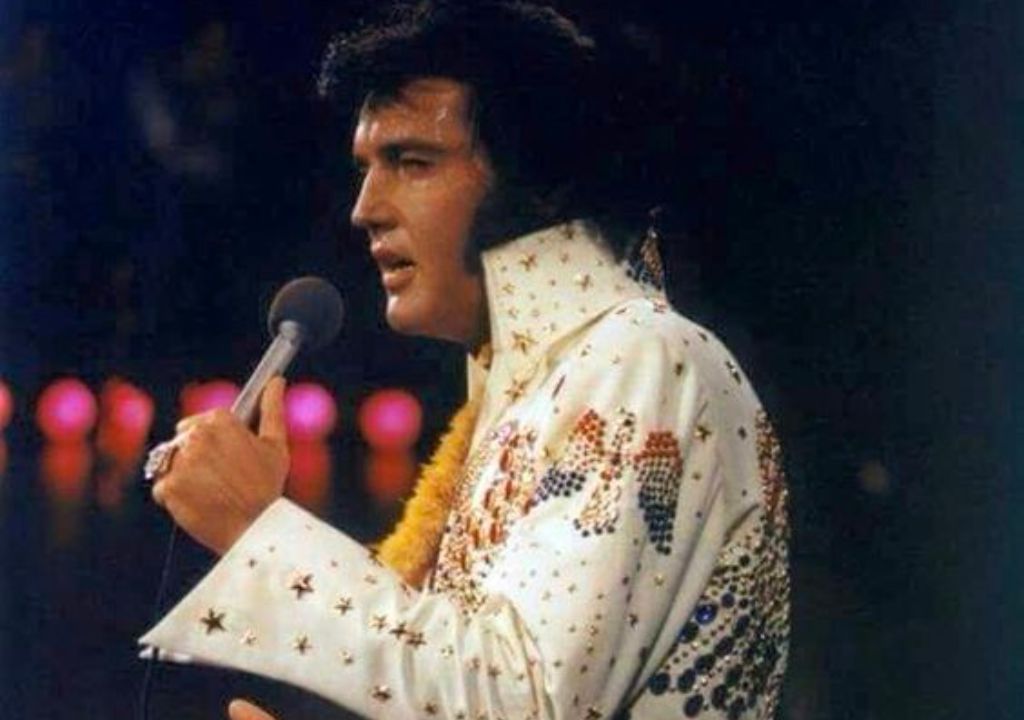 Its Midnight Elvis Presley