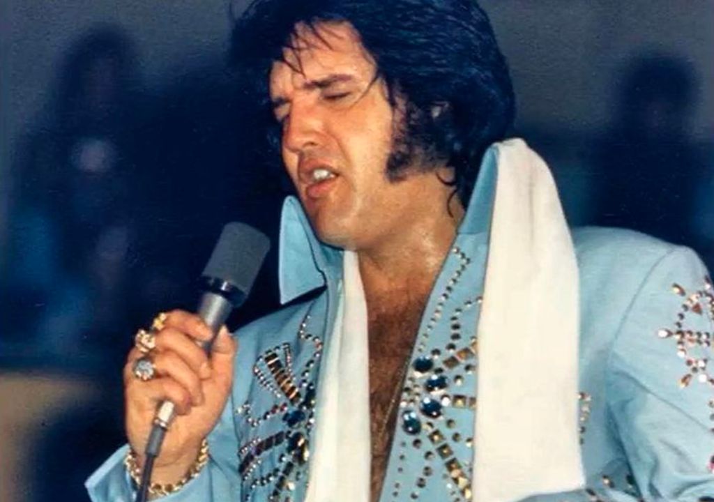 Blue Eyes Crying in the Rain – Elvis Presley