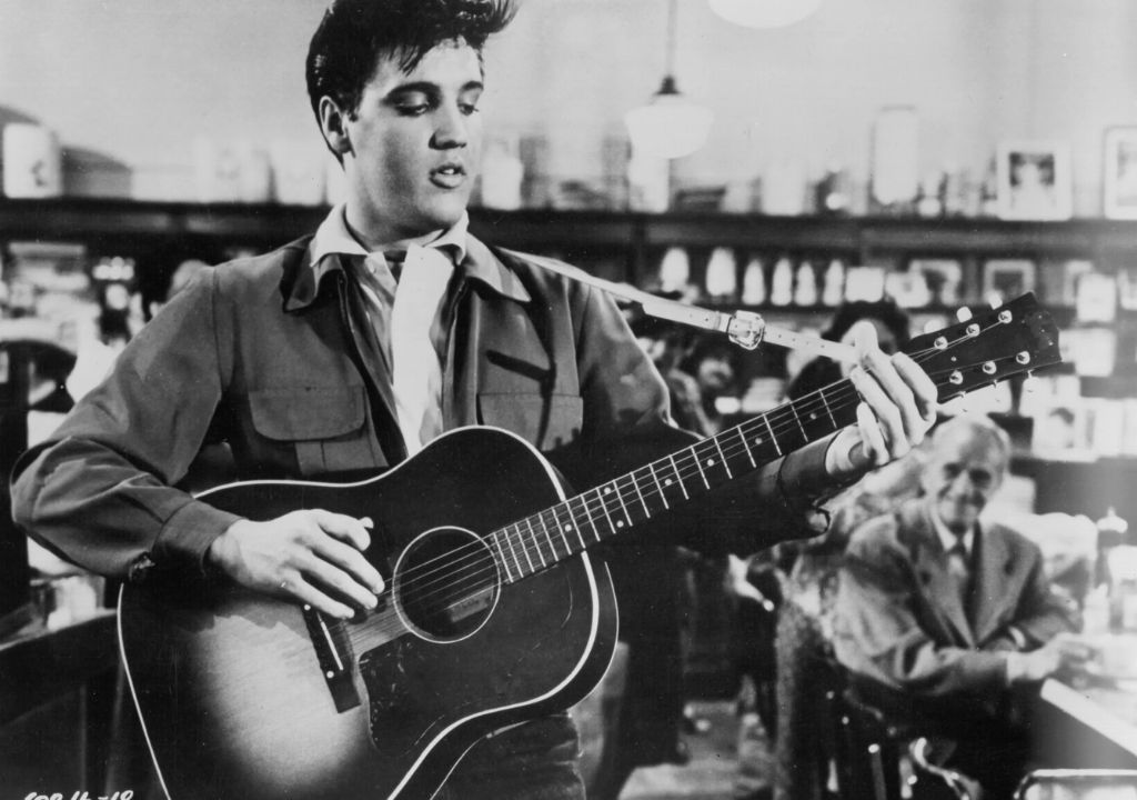 I’ll Never Fall In Love Again – Elvis Presley